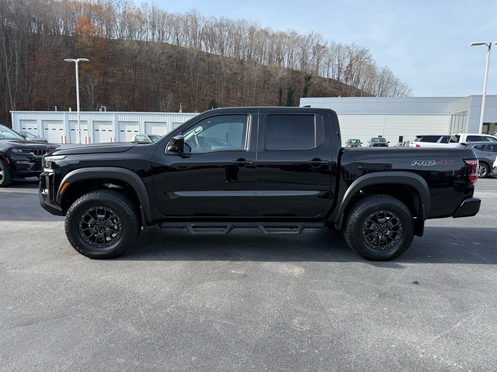 Used 2023 Nissan Frontier PRO-4X w/ Pro-4X Premium Package image 8