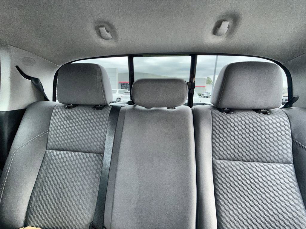 Used 2023 Toyota Tacoma SR AWD/4WD image 13