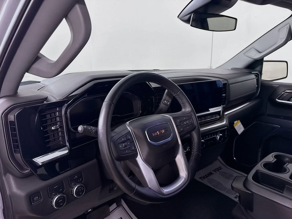 Used 2024 GMC Sierra 1500 Elevation AWD/4WD image 9