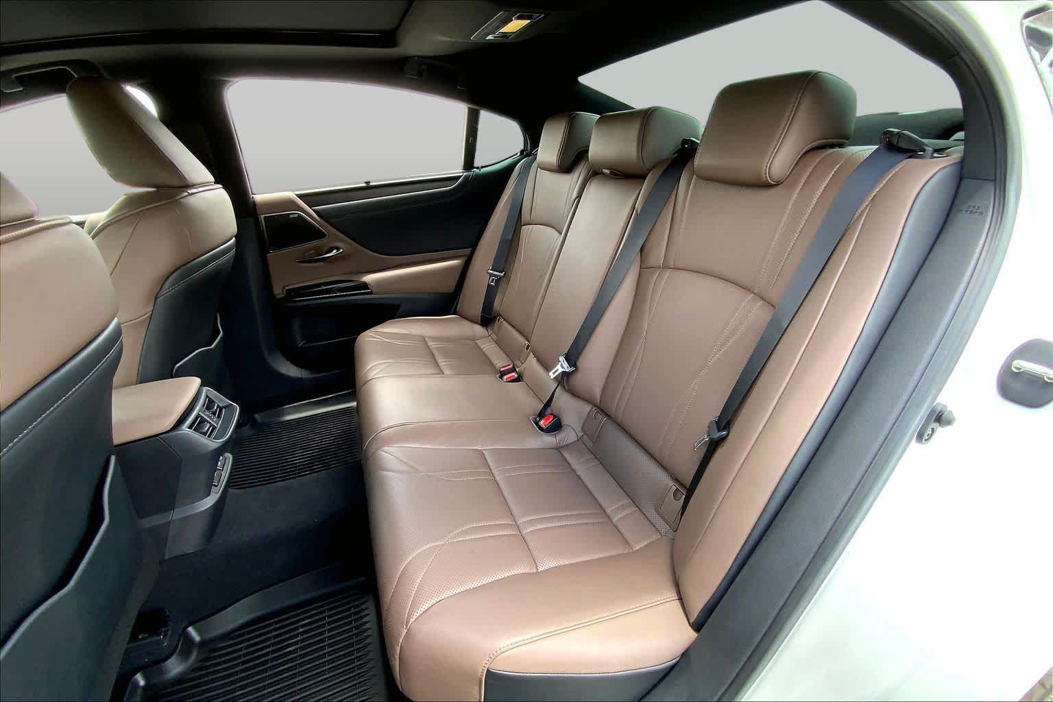 Used 2025 Lexus ES 350 Ultra Luxury FWD image 20