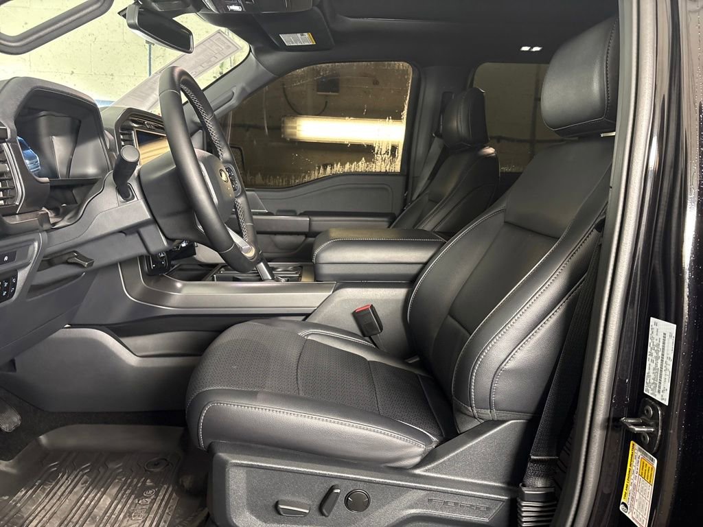 Used 2025 Ford F150 Lariat w/ Equipment Group 501A Mid image 22