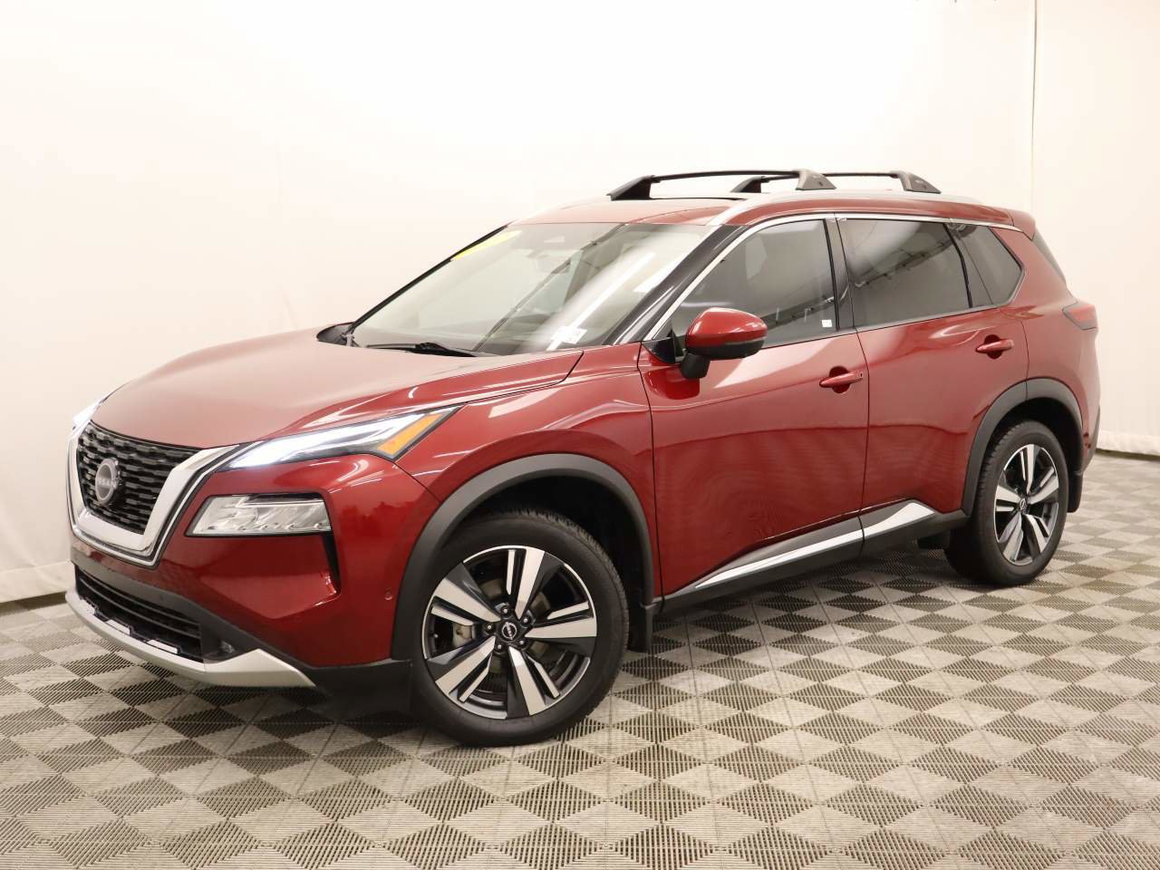 Used 2022 Nissan Rogue Platinum w/ Head-Up Display Package