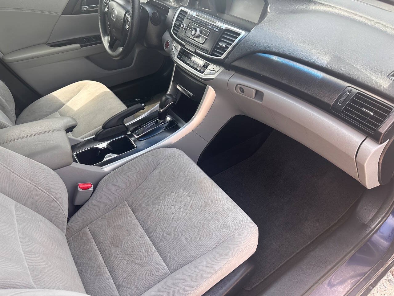 Used 2013 Honda Accord EX image 18