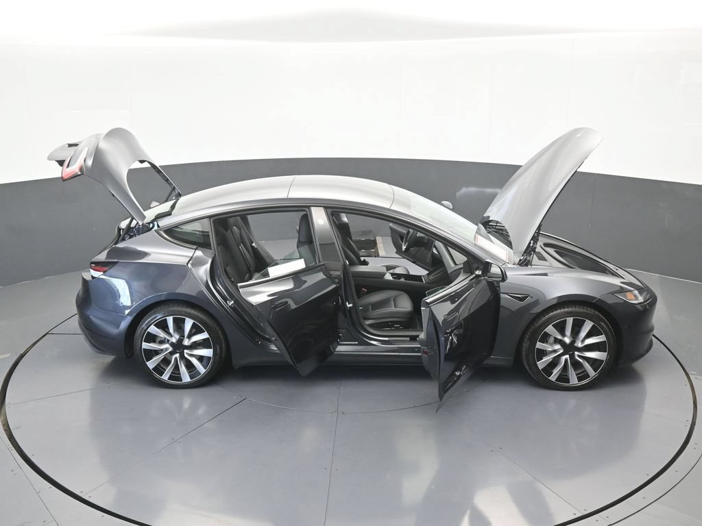 Used 2025 Tesla Model 3 Long Range RWD image 33