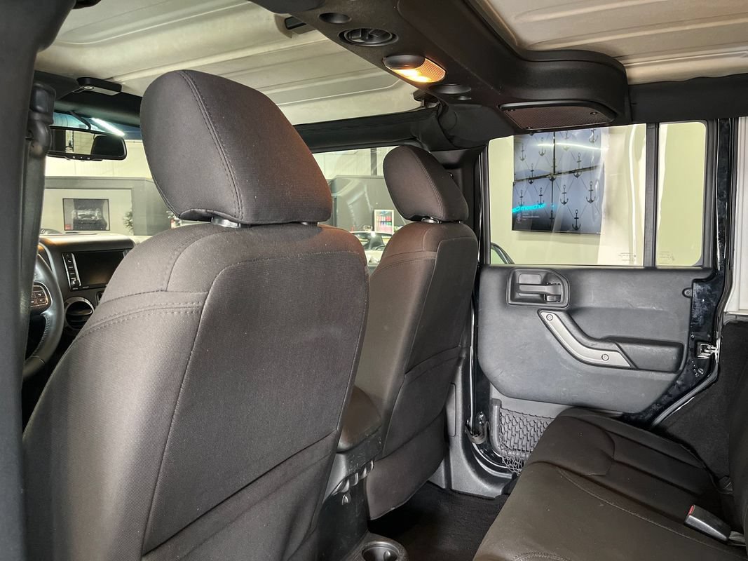Used 2016 Jeep Wrangler Unlimited Sport AWD/4WD image 37