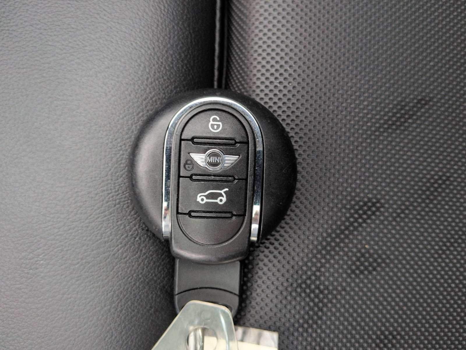 Used 2017 MINI Cooper S FWD image 36
