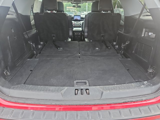 Used 2023 Ford Explorer XLT w/ Equipment Group 202A AWD/4WD image 48