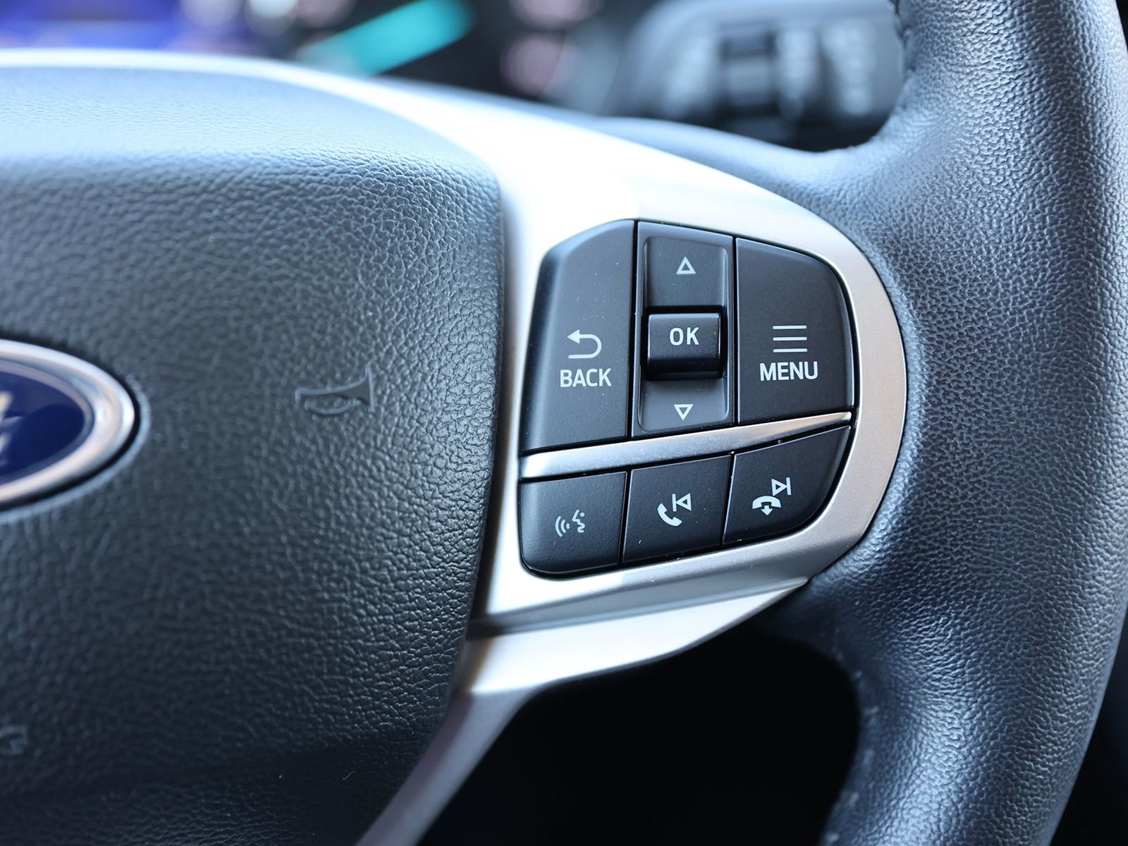 Used 2023 Ford Explorer XLT w/ Equipment Group 202A image 39