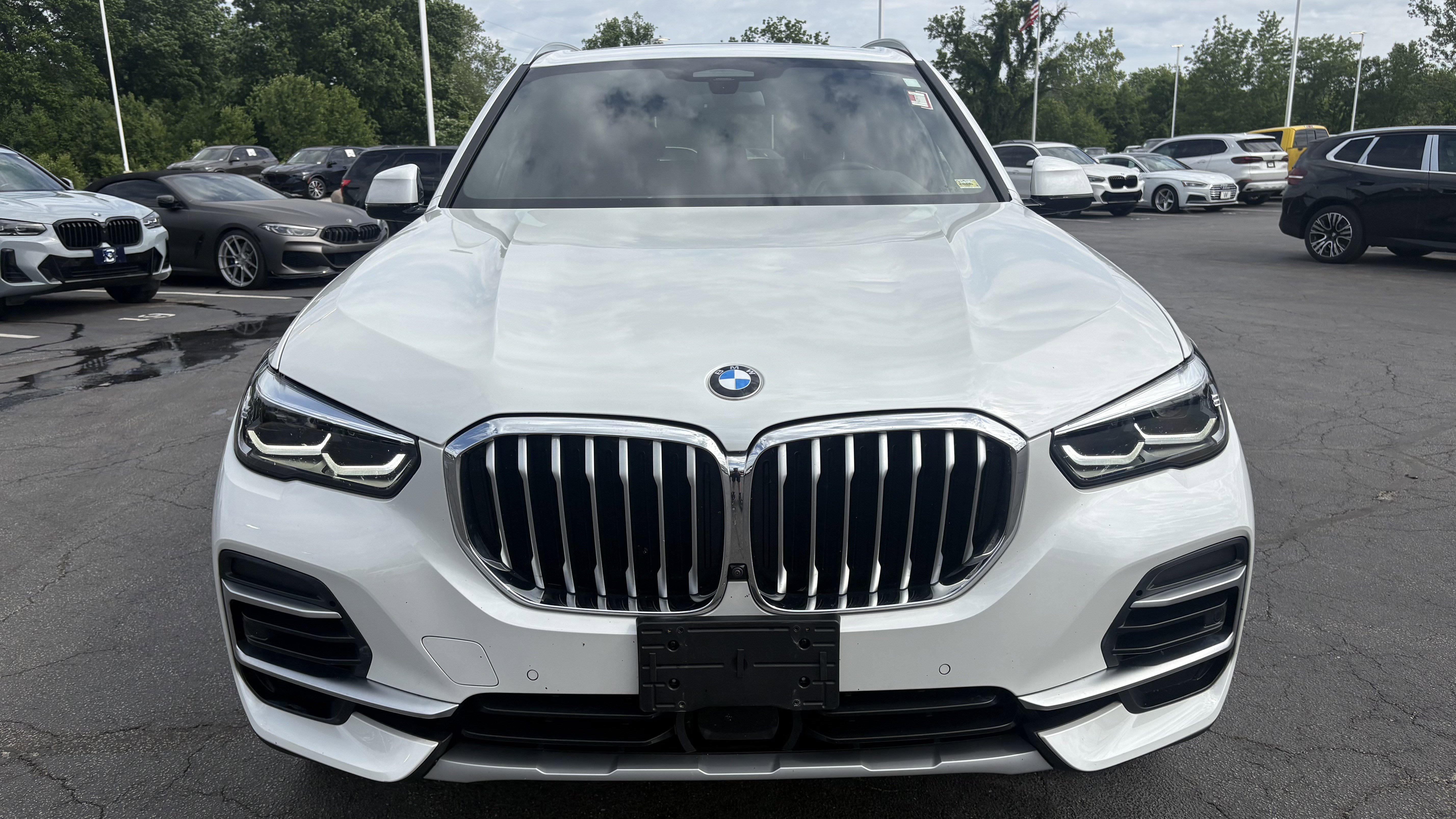 Certified 2022 BMW X5 xDrive40i AWD/4WD image 3