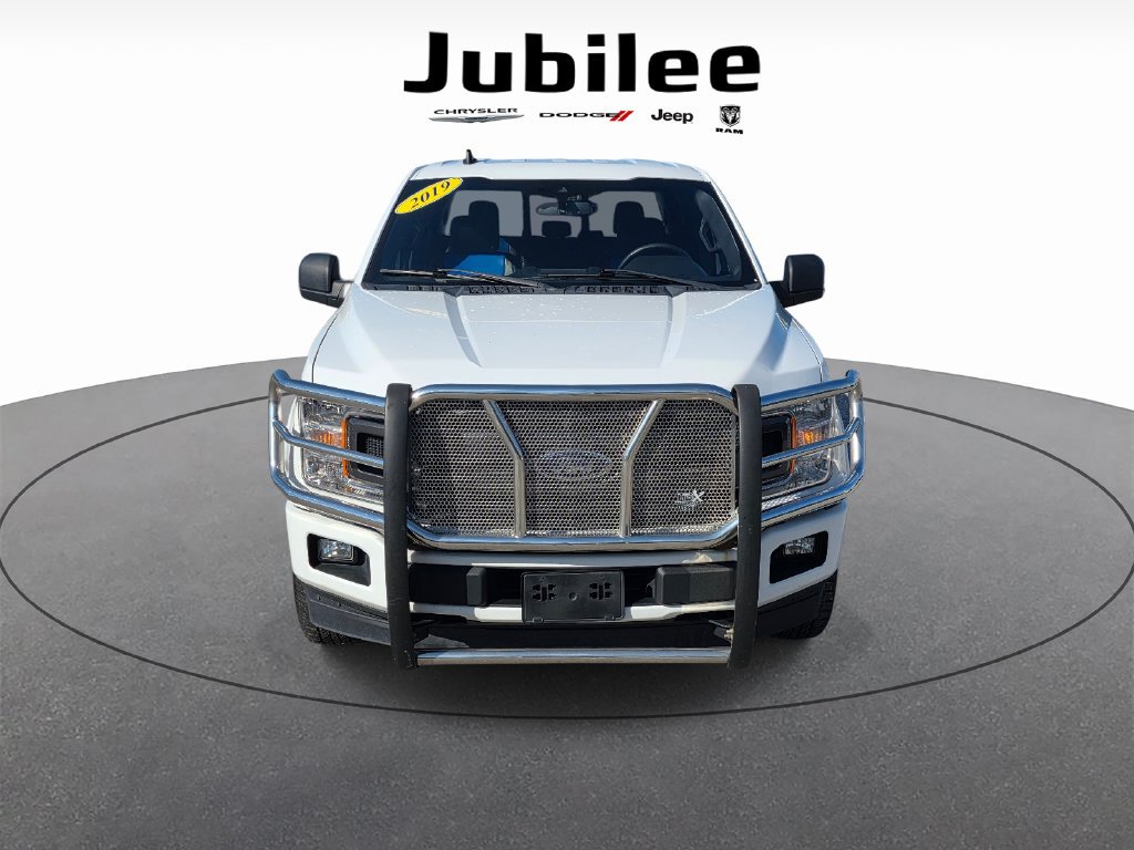 Used 2019 Ford F150 XLT w/ Equipment Group 302A Luxury AWD/4WD image 2
