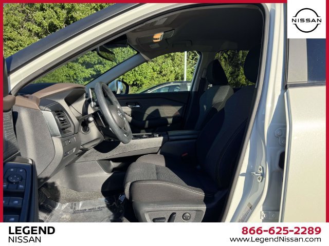 Certified 2023 Nissan Rogue SV AWD/4WD image 16