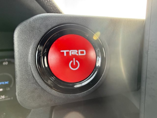Used 2025 Toyota Tacoma TRD Off-Road image 38