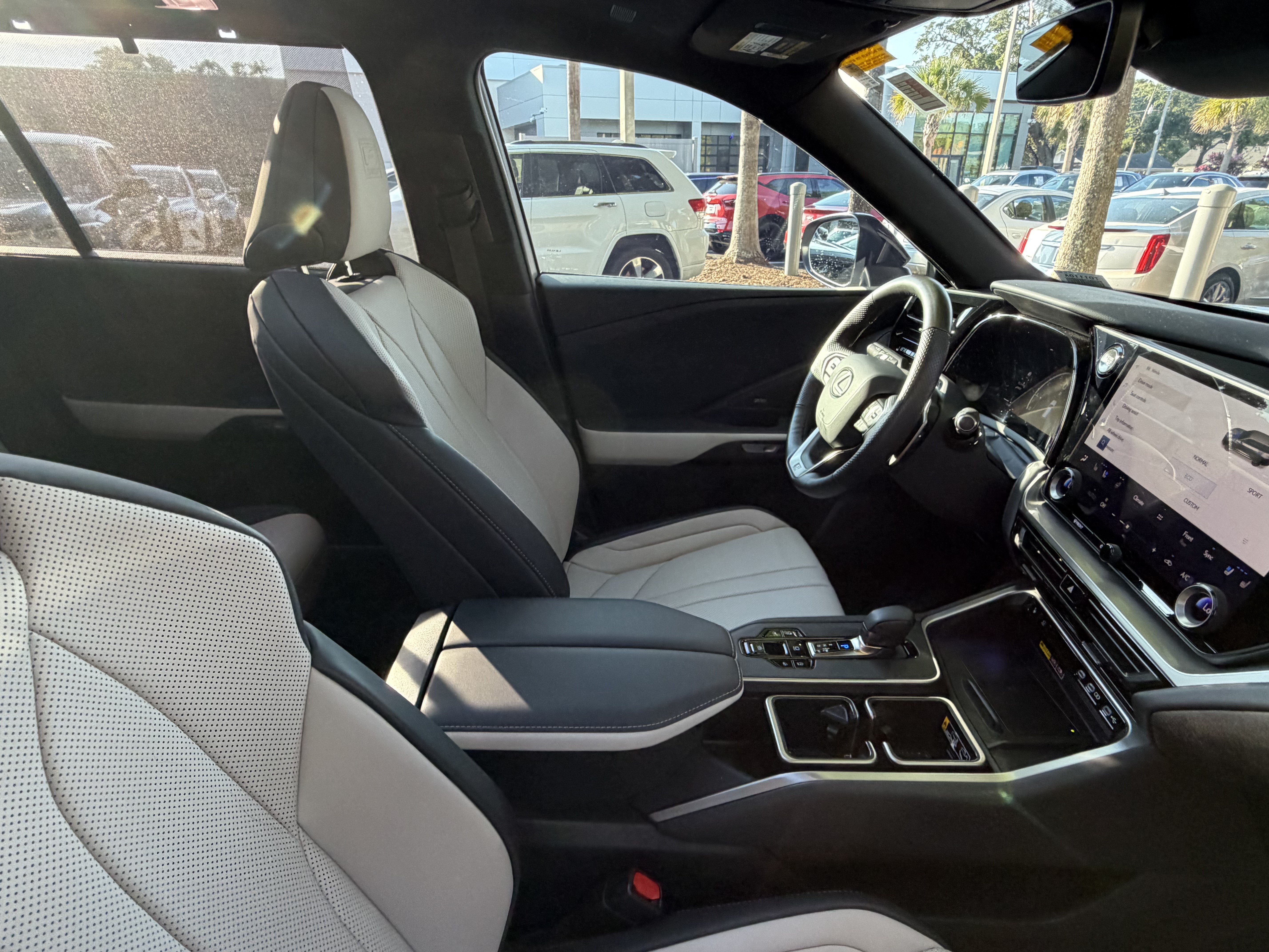 Used 2025 Lexus TX 350 AWD image 47