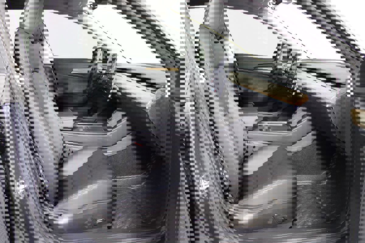 Used 2022 Tesla Model 3 Performance image 12