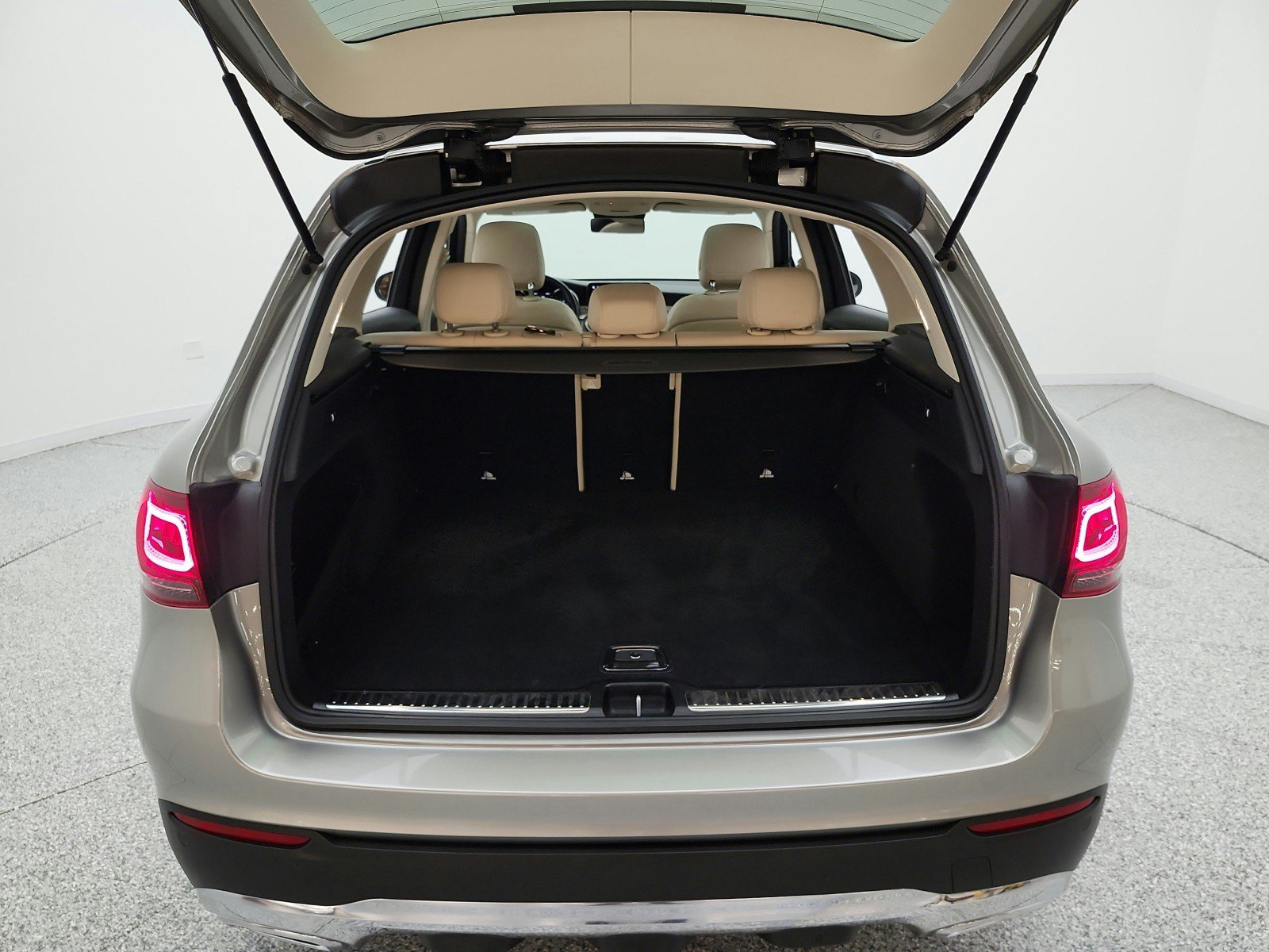 Certified 2022 Mercedes-Benz GLC 300 image 18