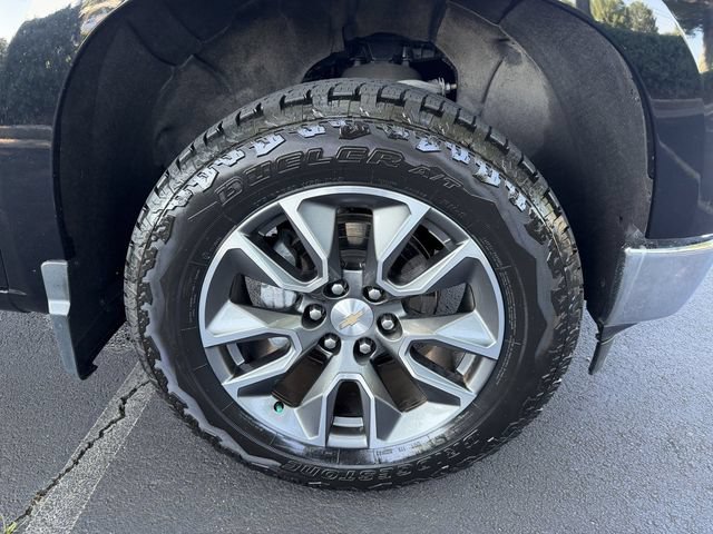 Used 2024 Chevrolet Silverado 1500 LT AWD/4WD image 42