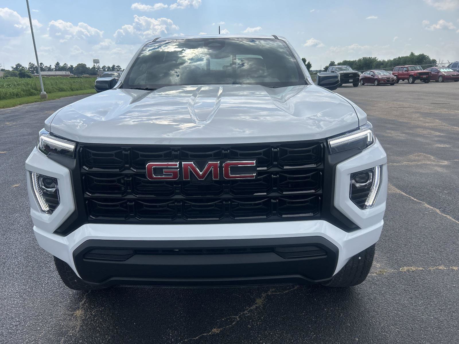New 2025 GMC Canyon Elevation image 8