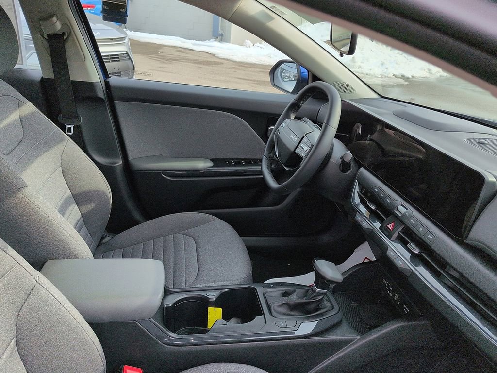Certified 2025 Kia K4 EX image 7