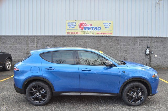 Used 2024 Dodge Hornet R/T Plus w/ Tech Pack Plus w/o Parking image 9