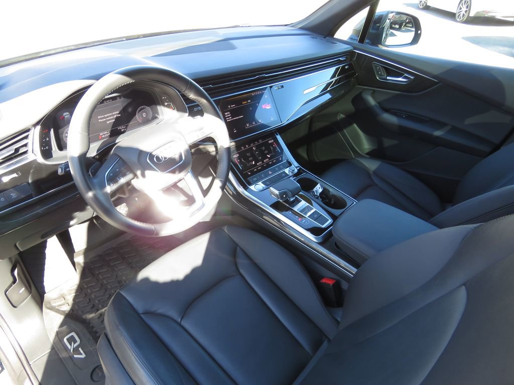 Used 2020 Audi Q7 3.0T Premium w/ Convenience Package image 11