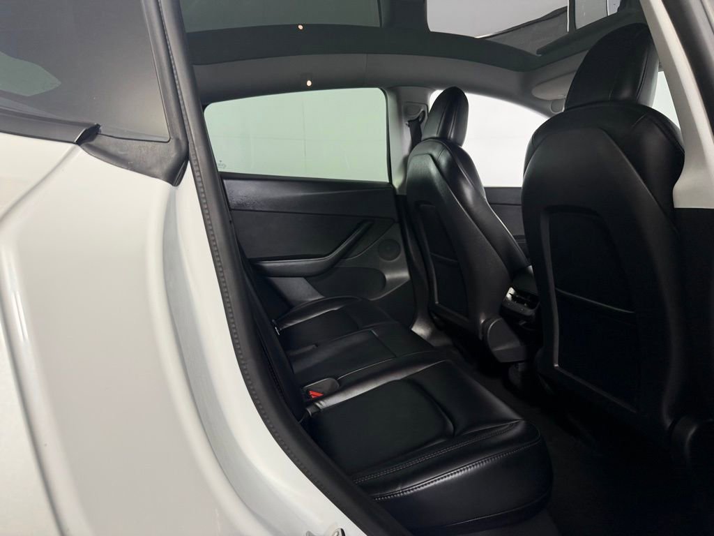 Used 2021 Tesla Model Y Long Range image 27