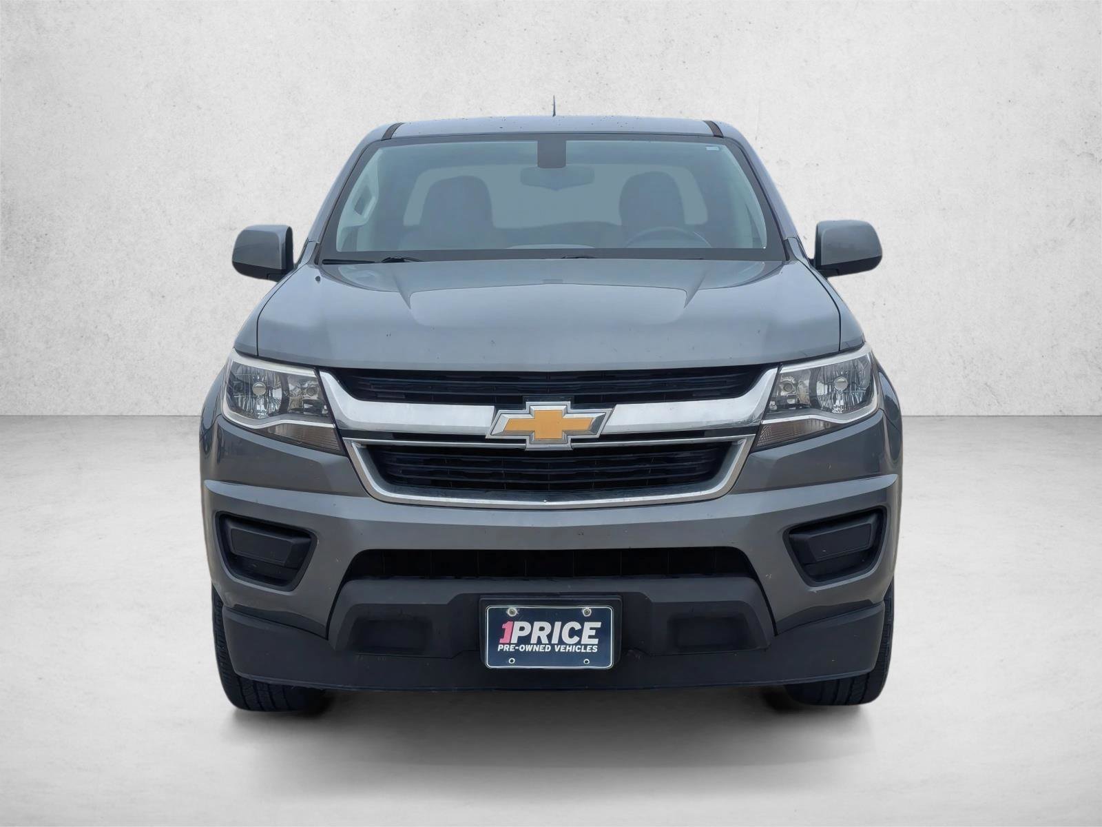 Used 2020 Chevrolet Colorado LT RWD image 2