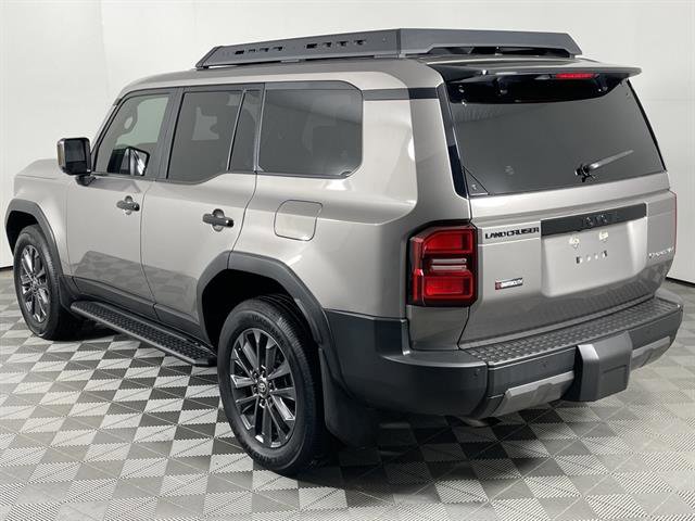 Certified 2025 Toyota Land Cruiser image 5