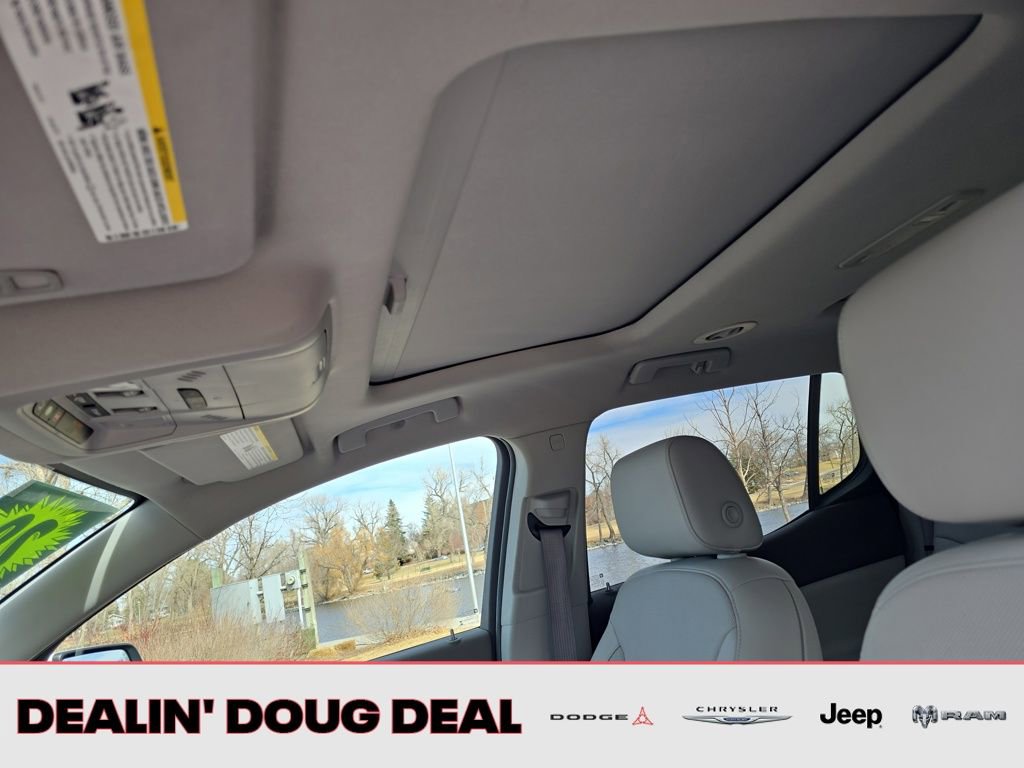 Used 2020 GMC Acadia SLT w/ Premium Package image 22