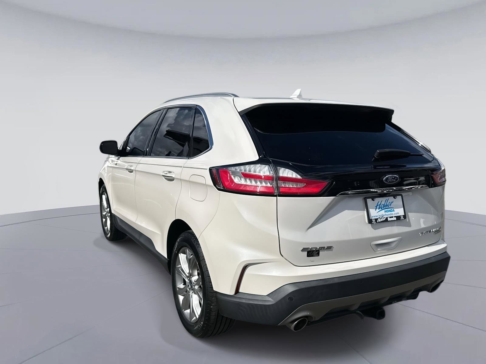 Used 2019 Ford Edge Titanium image 6