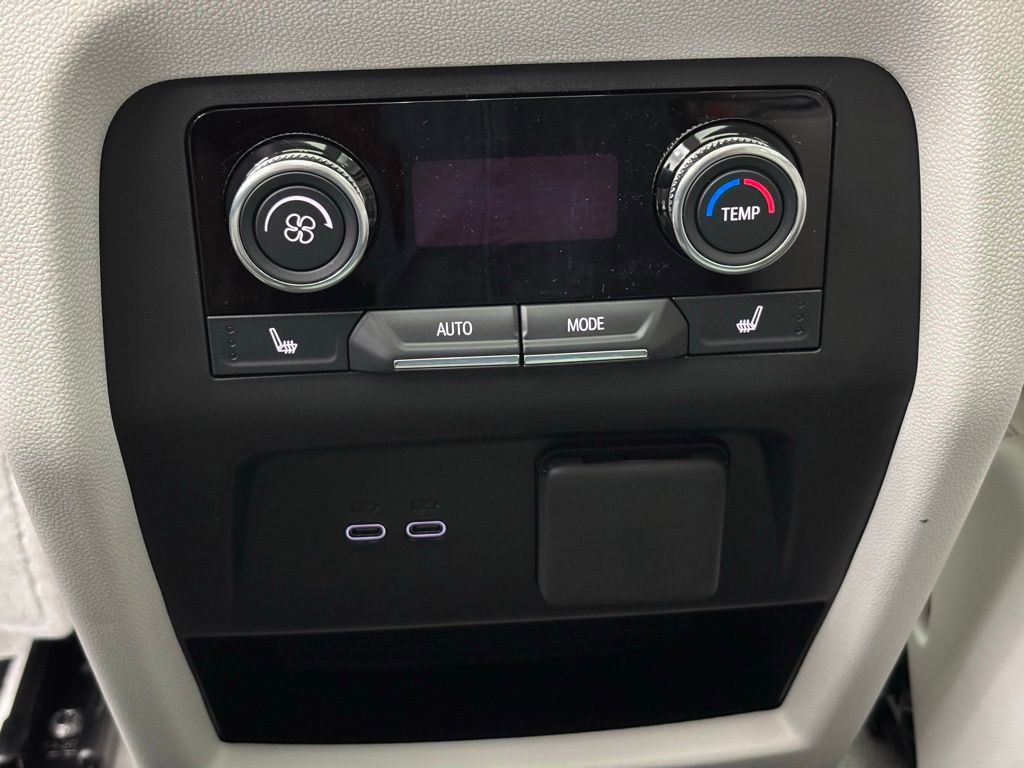 New 2026 Buick Enclave Avenir image 7