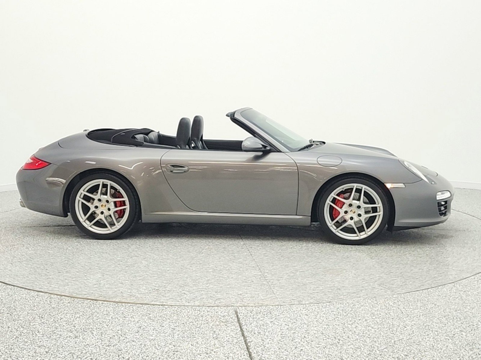 Used 2011 Porsche 911 Carrera S RWD image 4