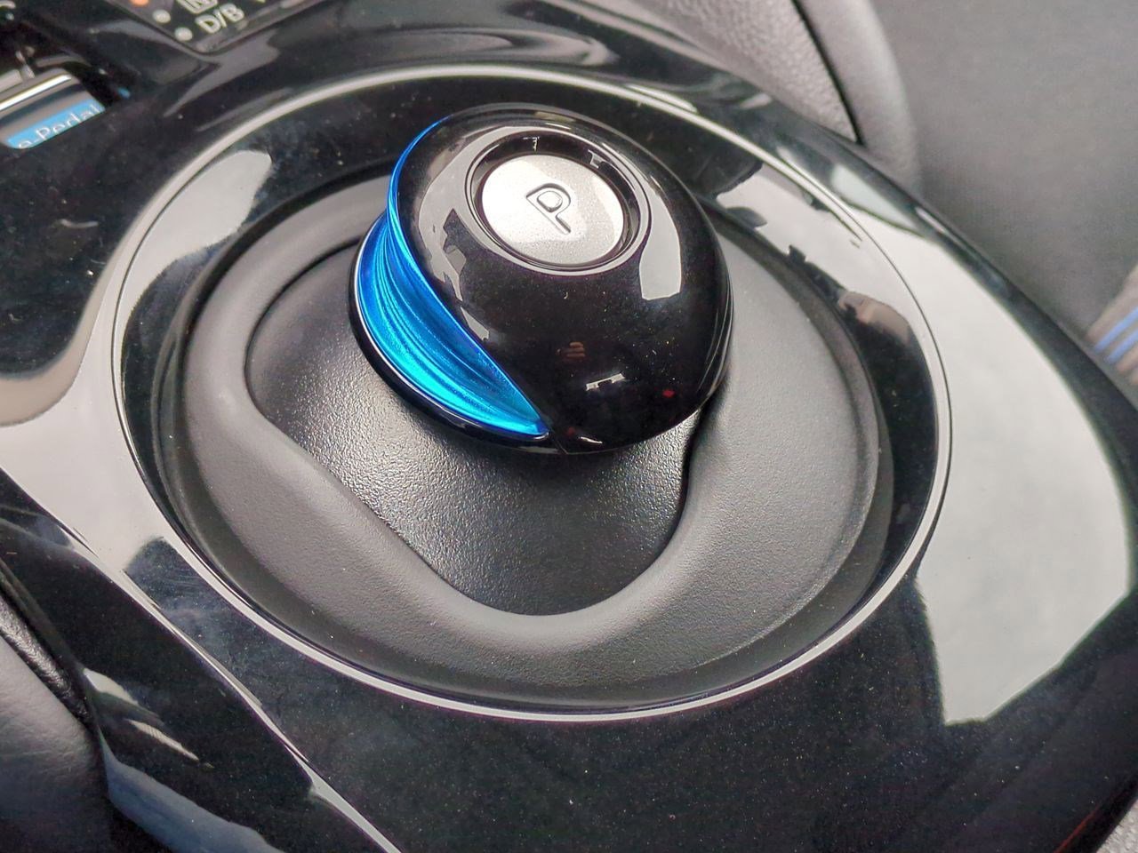 Certified 2024 Nissan Leaf SV Plus FWD image 24