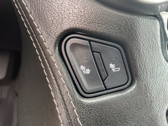 Used 2018 Chevrolet Tahoe LT w/ RST Edition AWD/4WD image 40