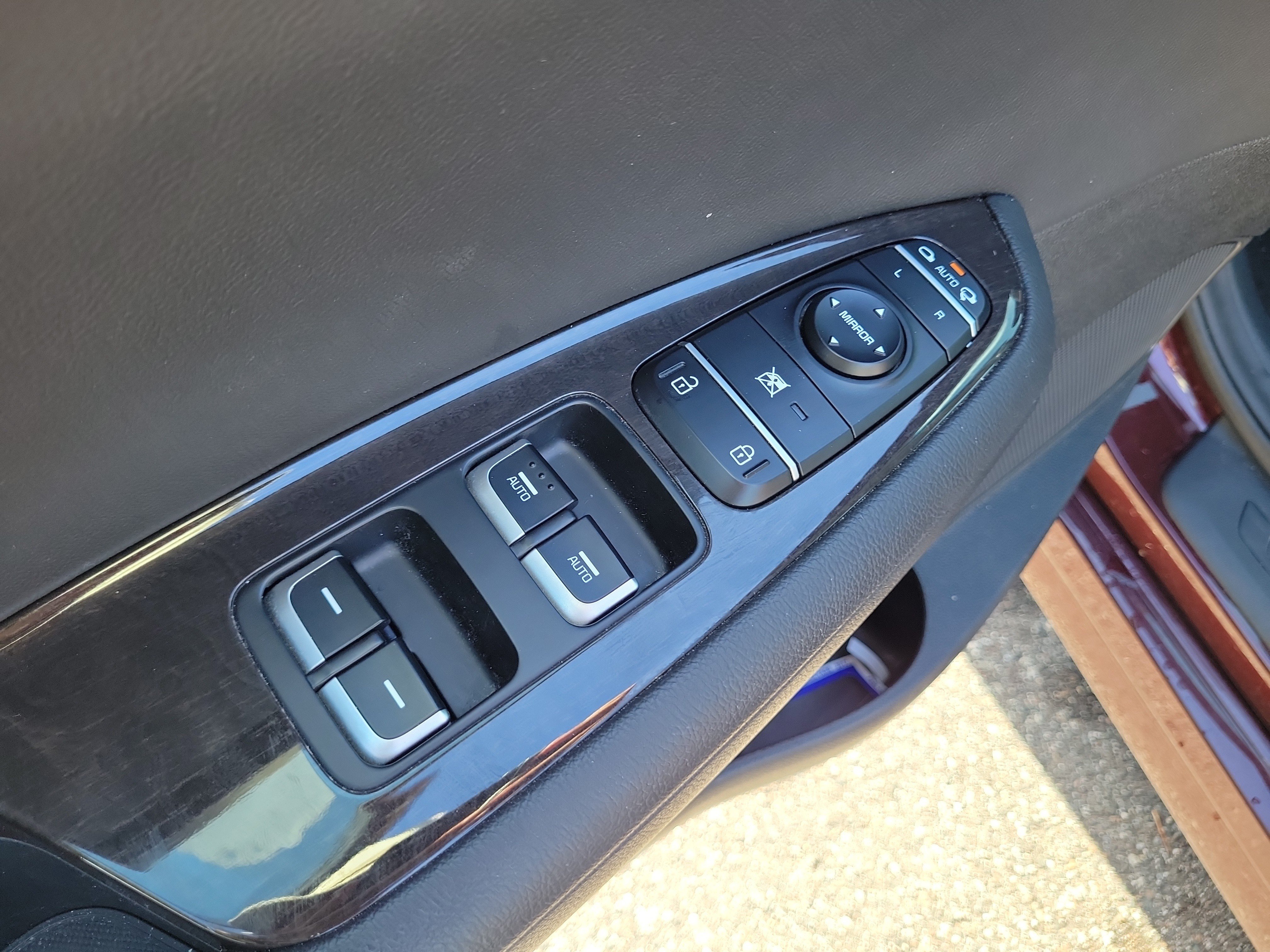 Used 2018 Kia Optima EX w/ Premium Package FWD image 20