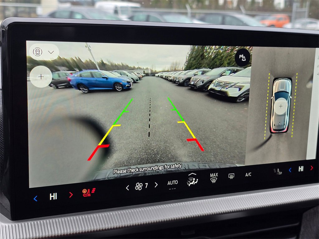 Used 2025 Ford Explorer Platinum image 31