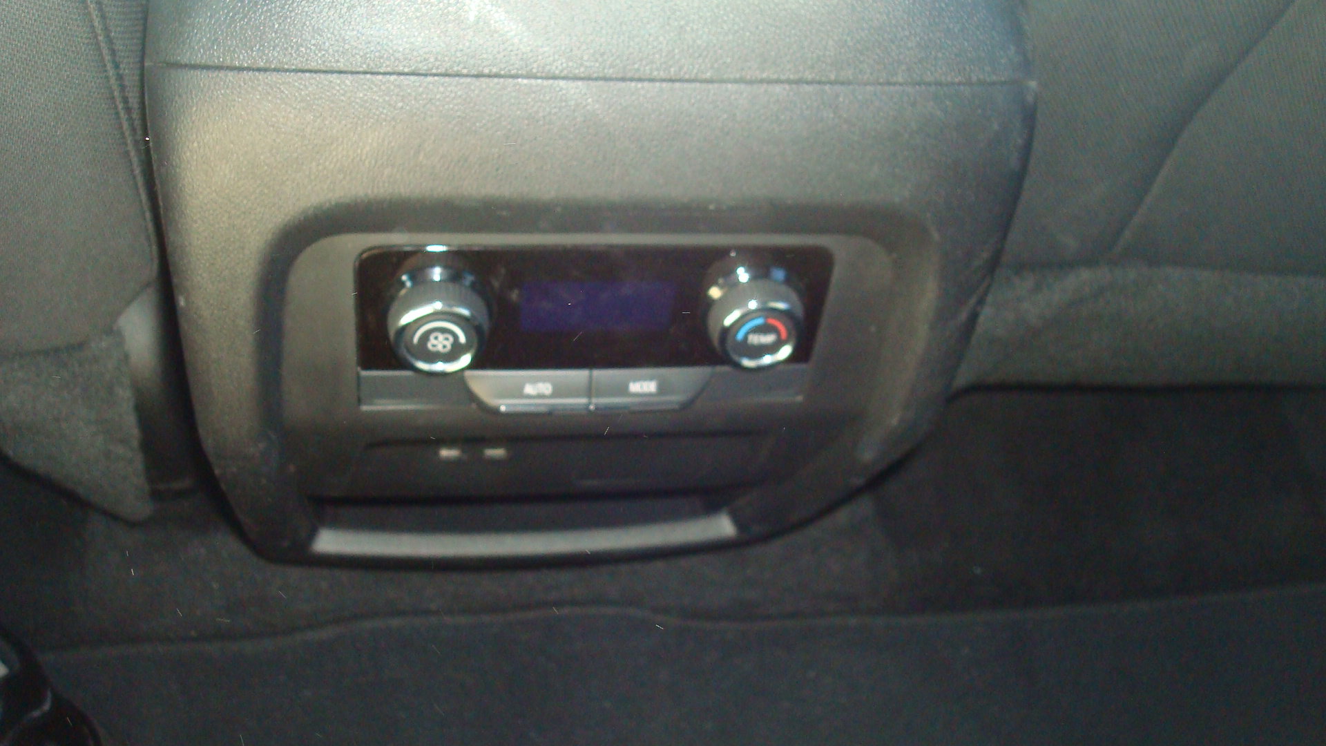 Used 2025 Chevrolet Traverse LT AWD/4WD image 11