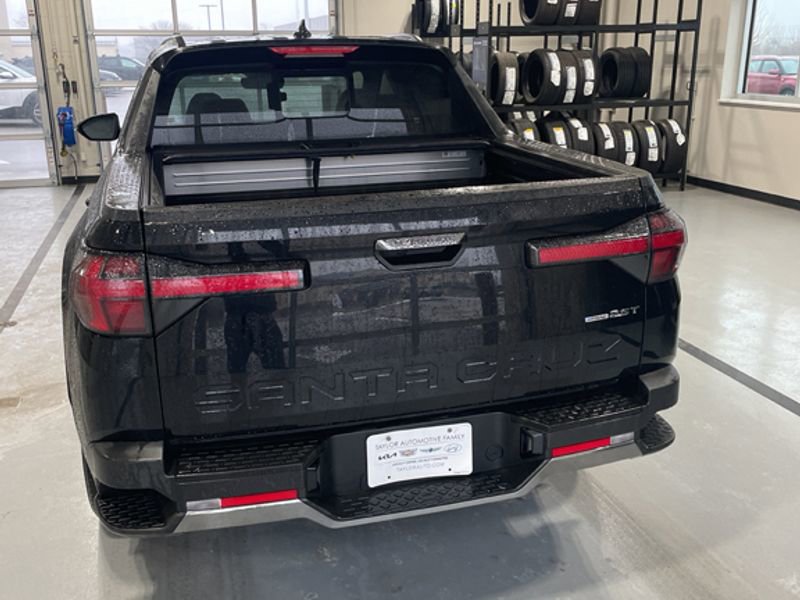 Used 2022 Hyundai Santa Cruz Limited image 5