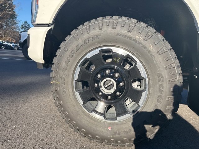 New 2026 Ford F250 Platinum w/ Tremor Off-Road Package image 9