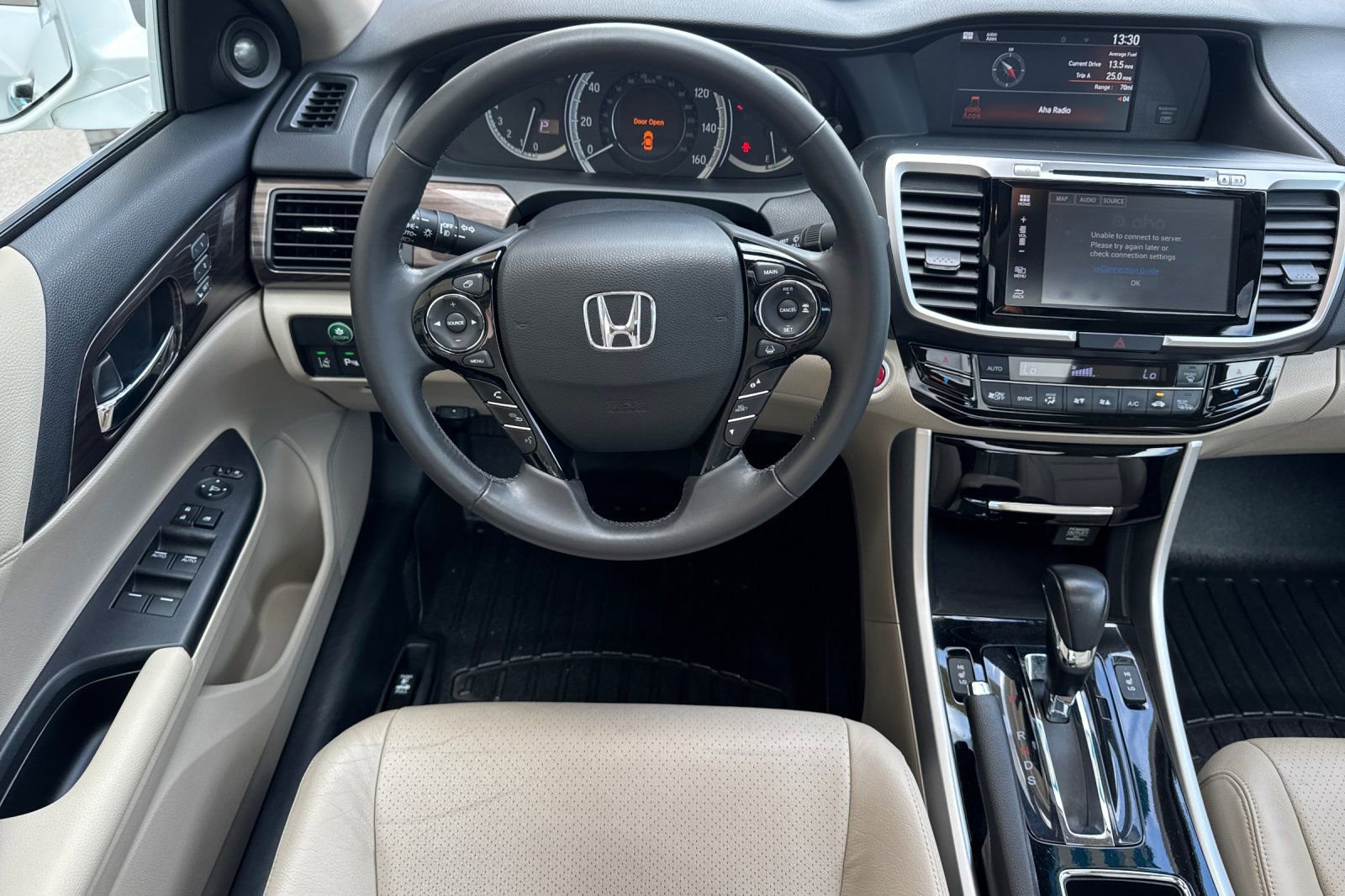 Used 2016 Honda Accord Touring image 17