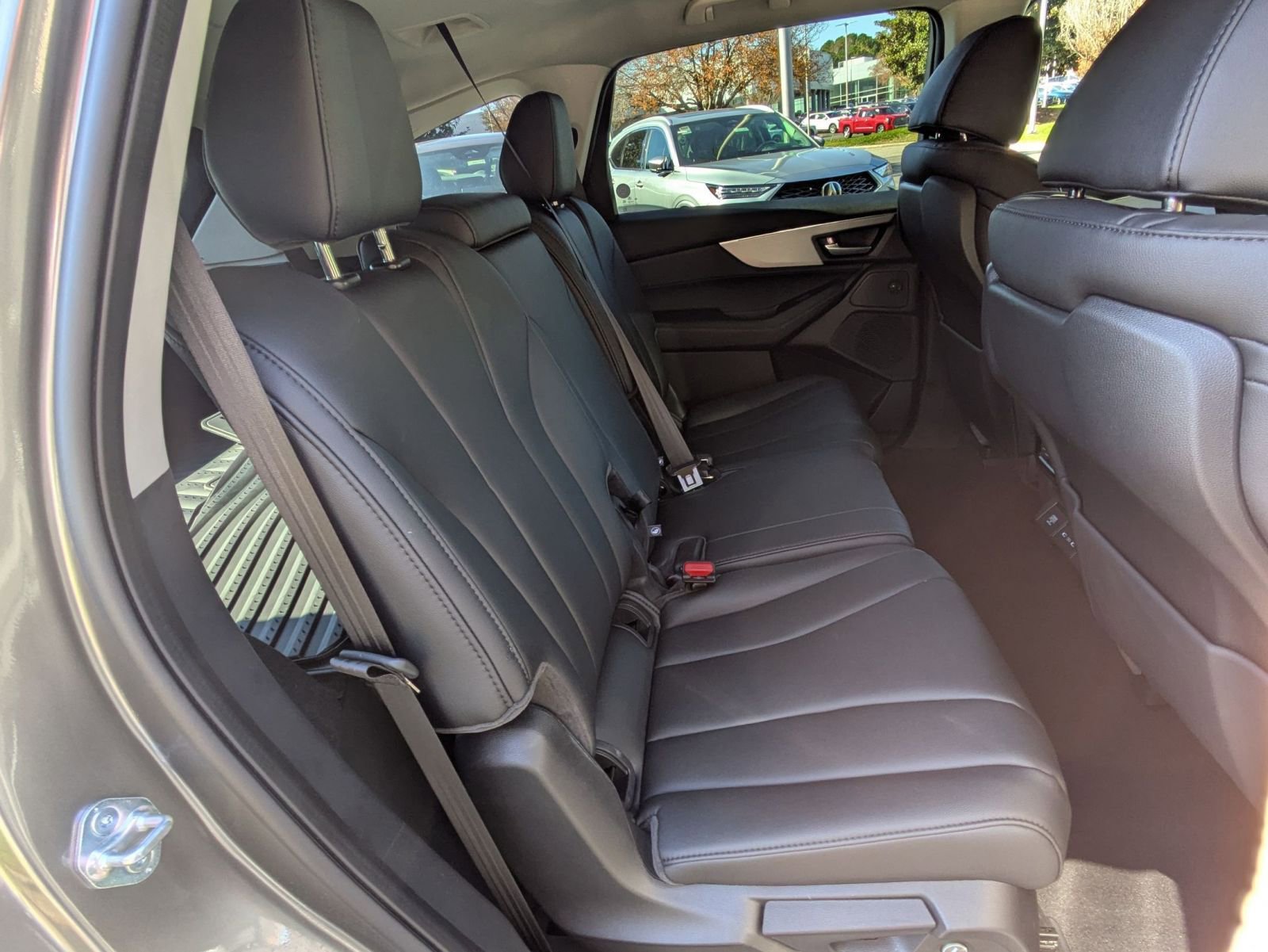 Certified 2025 Acura MDX FWD image 27