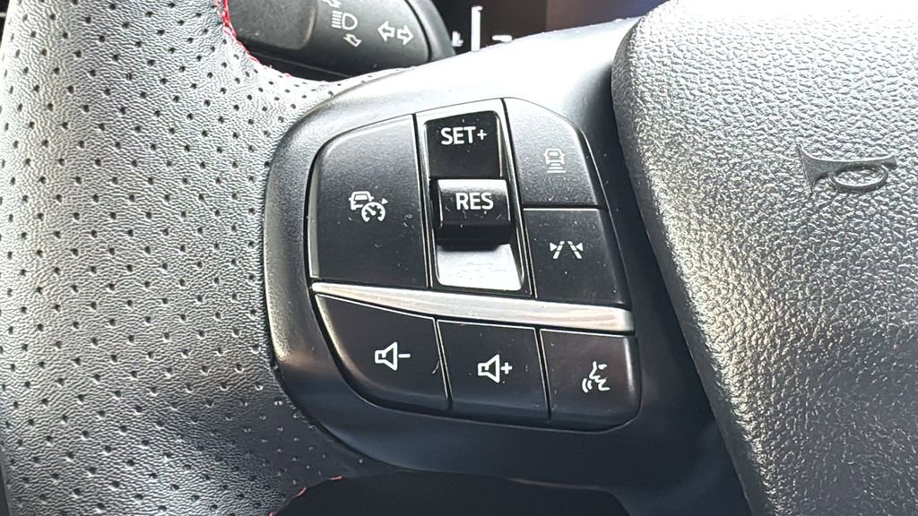 Certified 2023 Ford Escape ST-Line w/ Tech Pack #1 image 13