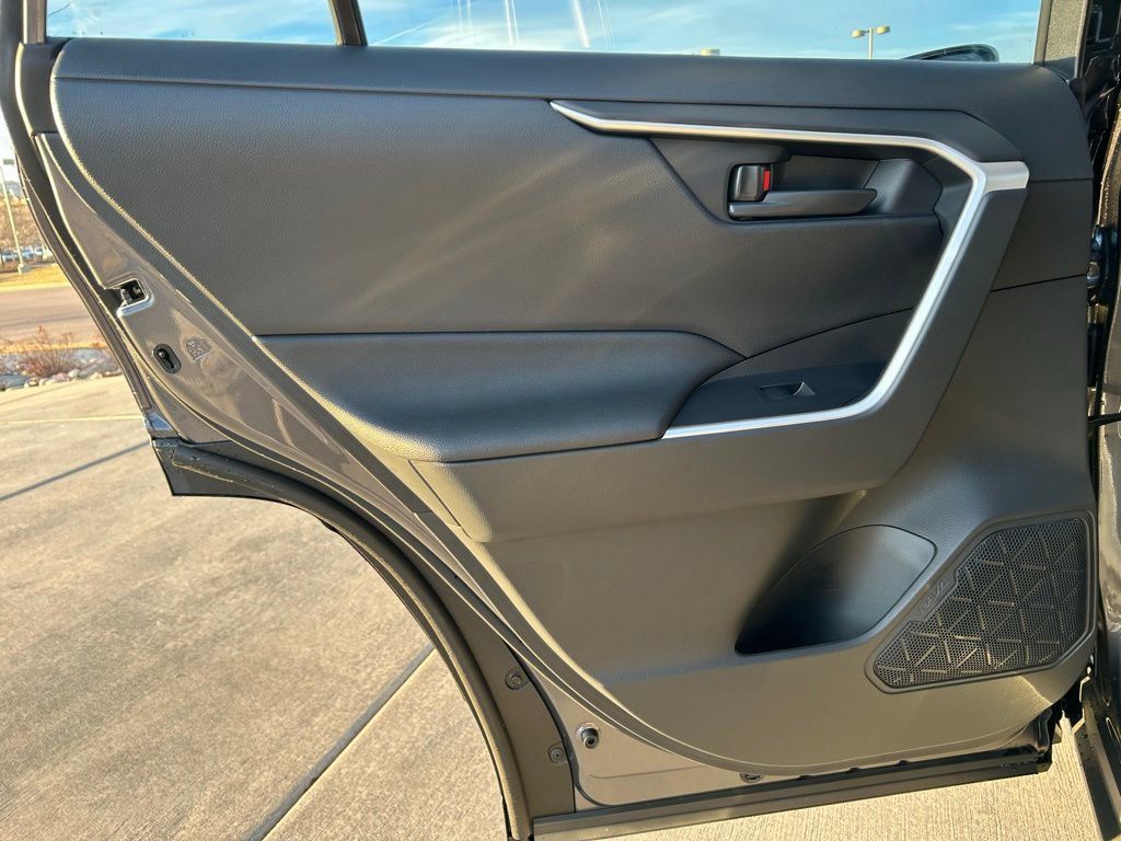 Used 2025 Toyota RAV4 LE image 21