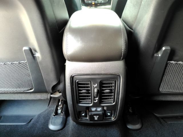 Used 2021 Jeep Grand Cherokee Limited w/ Luxury Group II RWD image 30