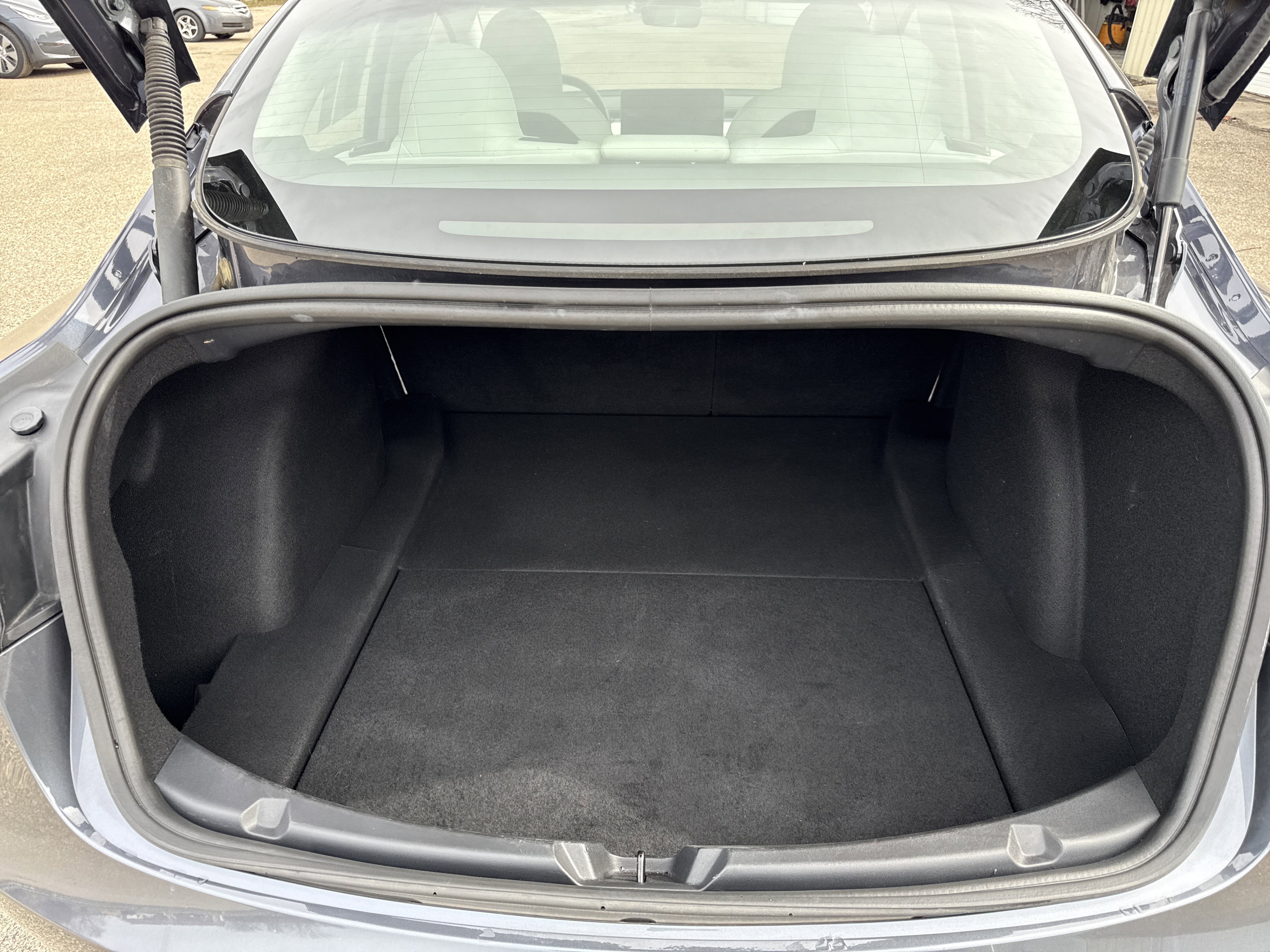 Used 2023 Tesla Model 3 Standard Range image 11