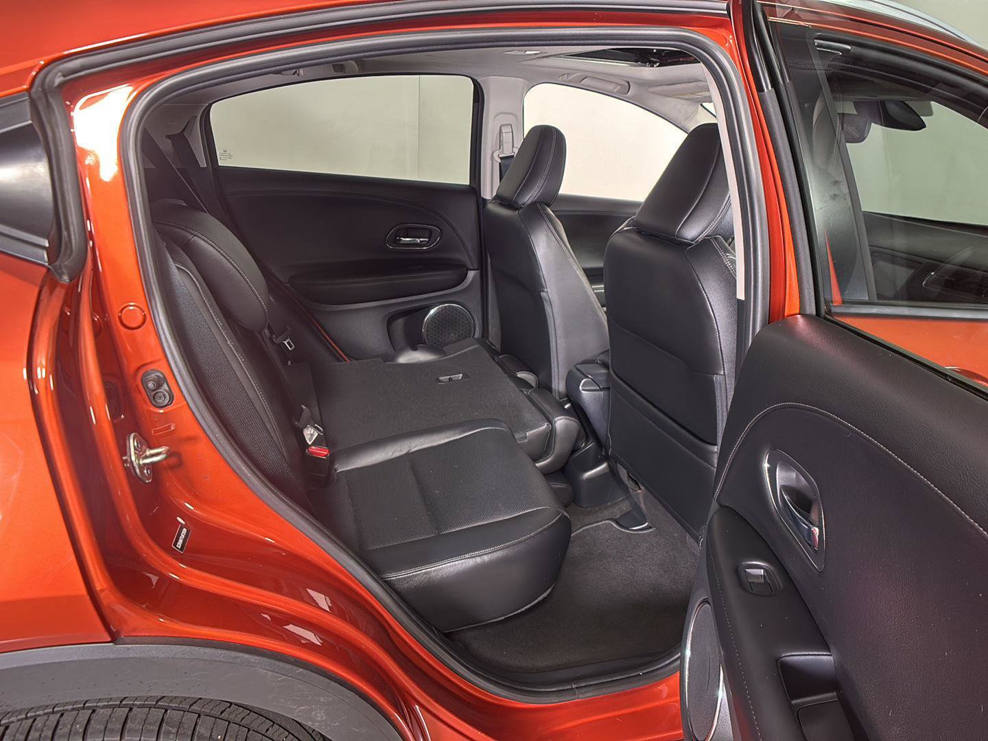 Used 2020 Honda HR-V EX-L image 16
