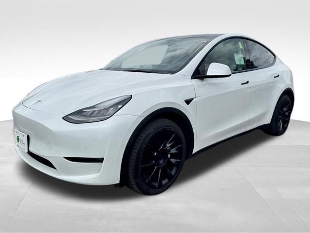 Used 2021 Tesla Model Y Long Range image 6