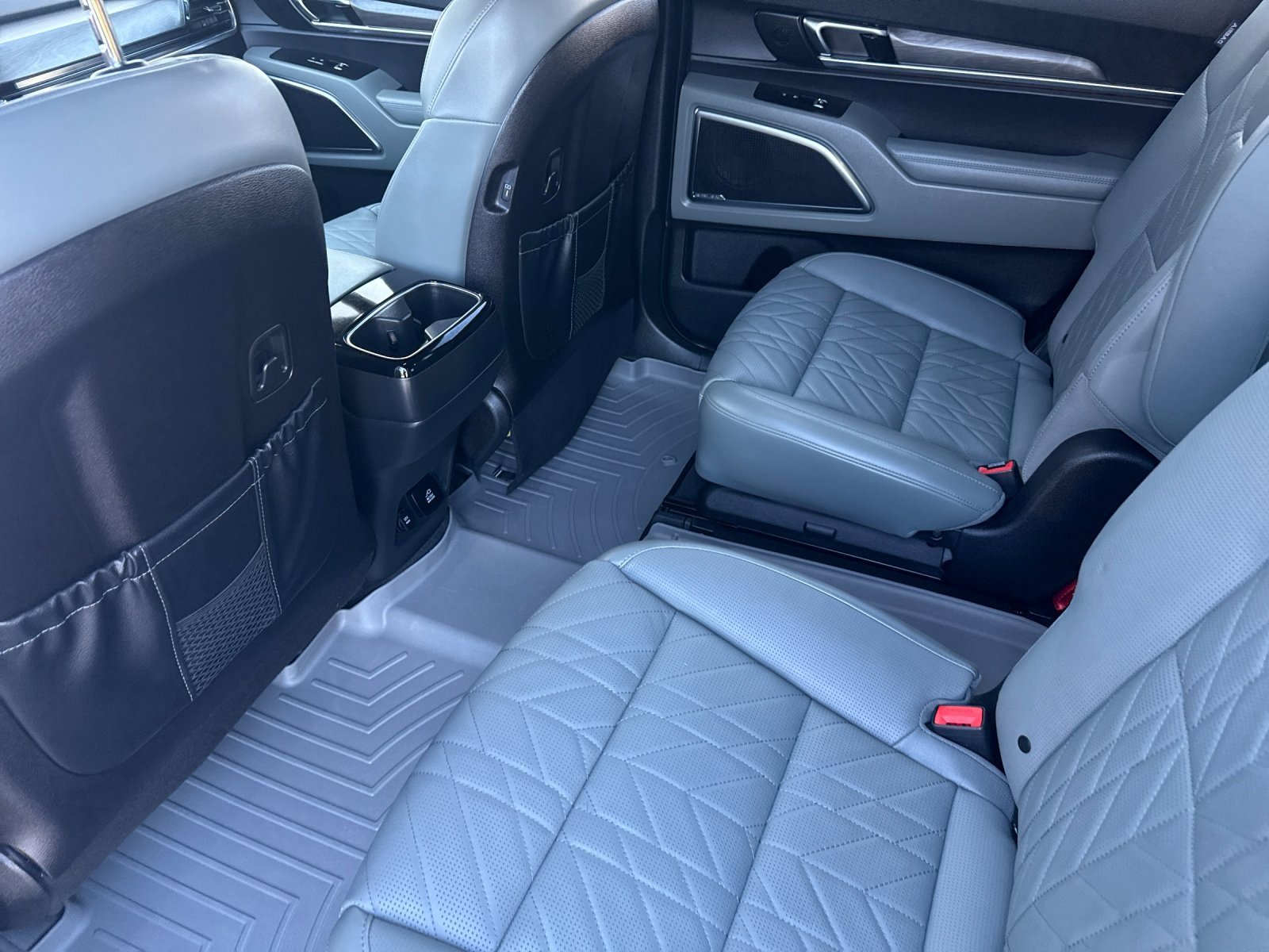 Used 2024 Kia Telluride SX Prestige X-Line image 12