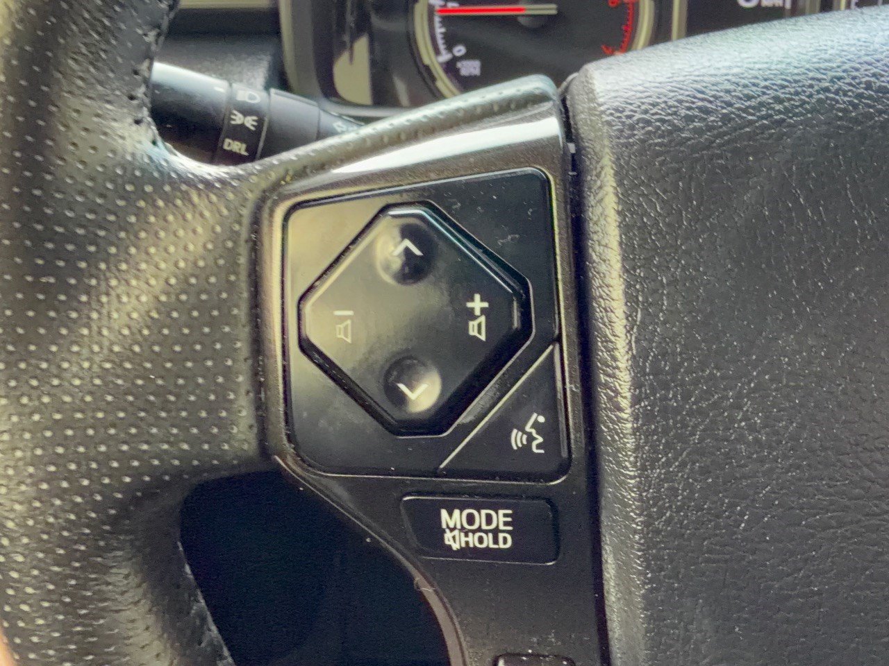 Certified 2022 Toyota 4Runner TRD Off-Road Premium AWD/4WD image 18