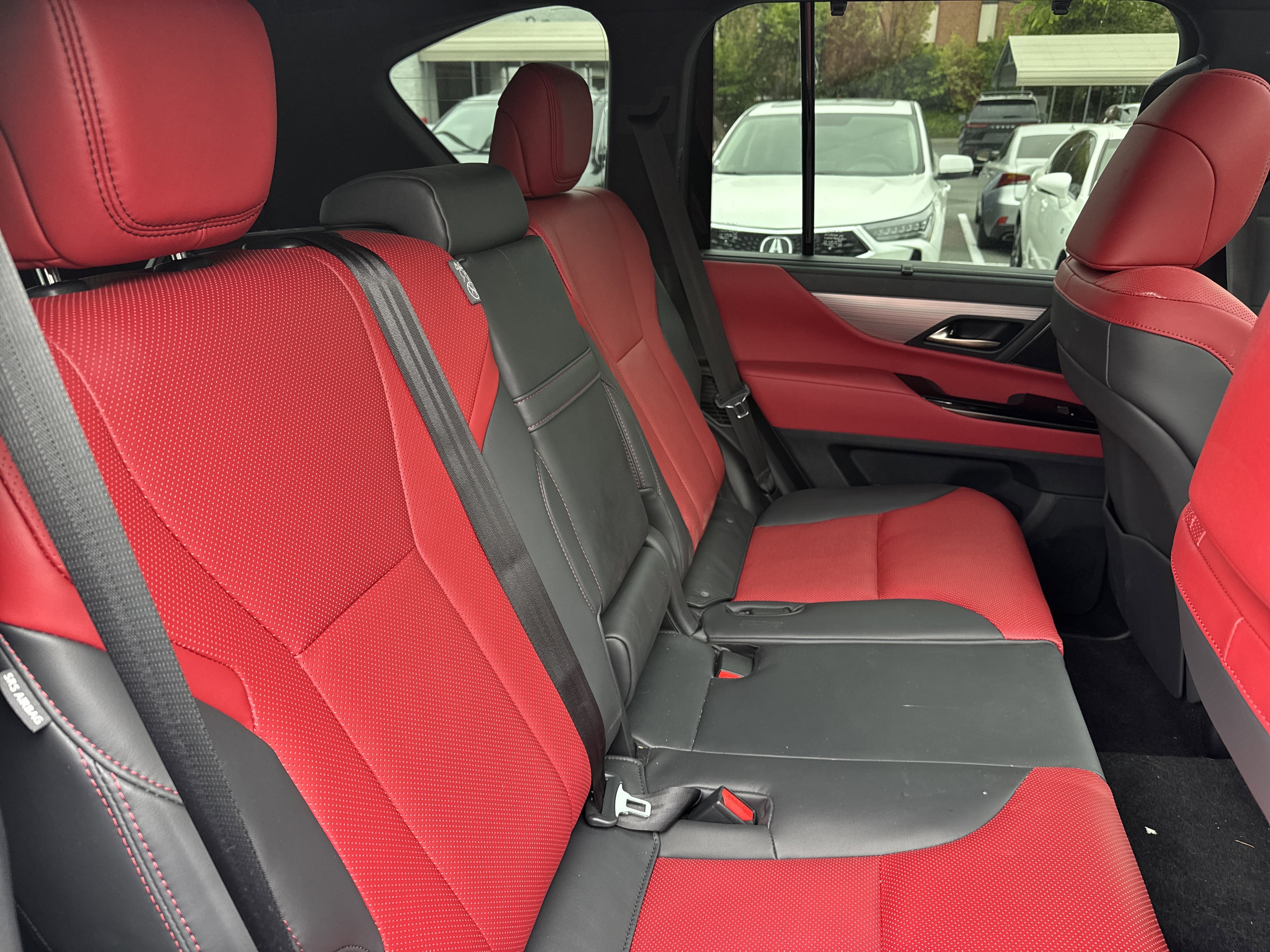 Used 2025 Lexus LX 700h F Sport w/ Accessory Package (Z1) AWD/4WD image 10