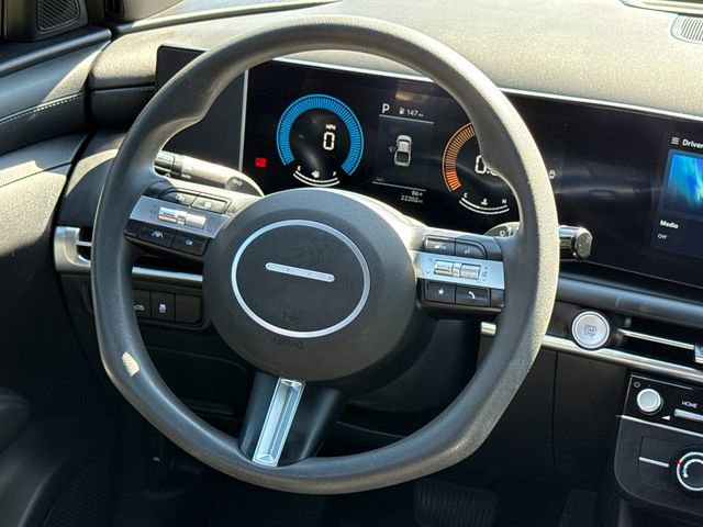 Certified 2025 Hyundai Santa Cruz SE image 12